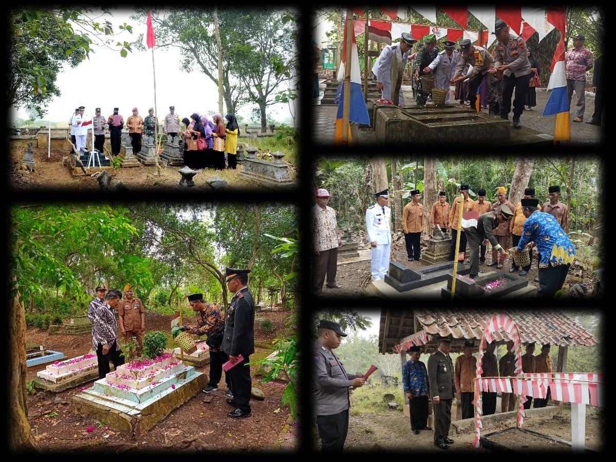 Ziarah Kubur di Makam Para Pahlawan Kecamatan Kemiri